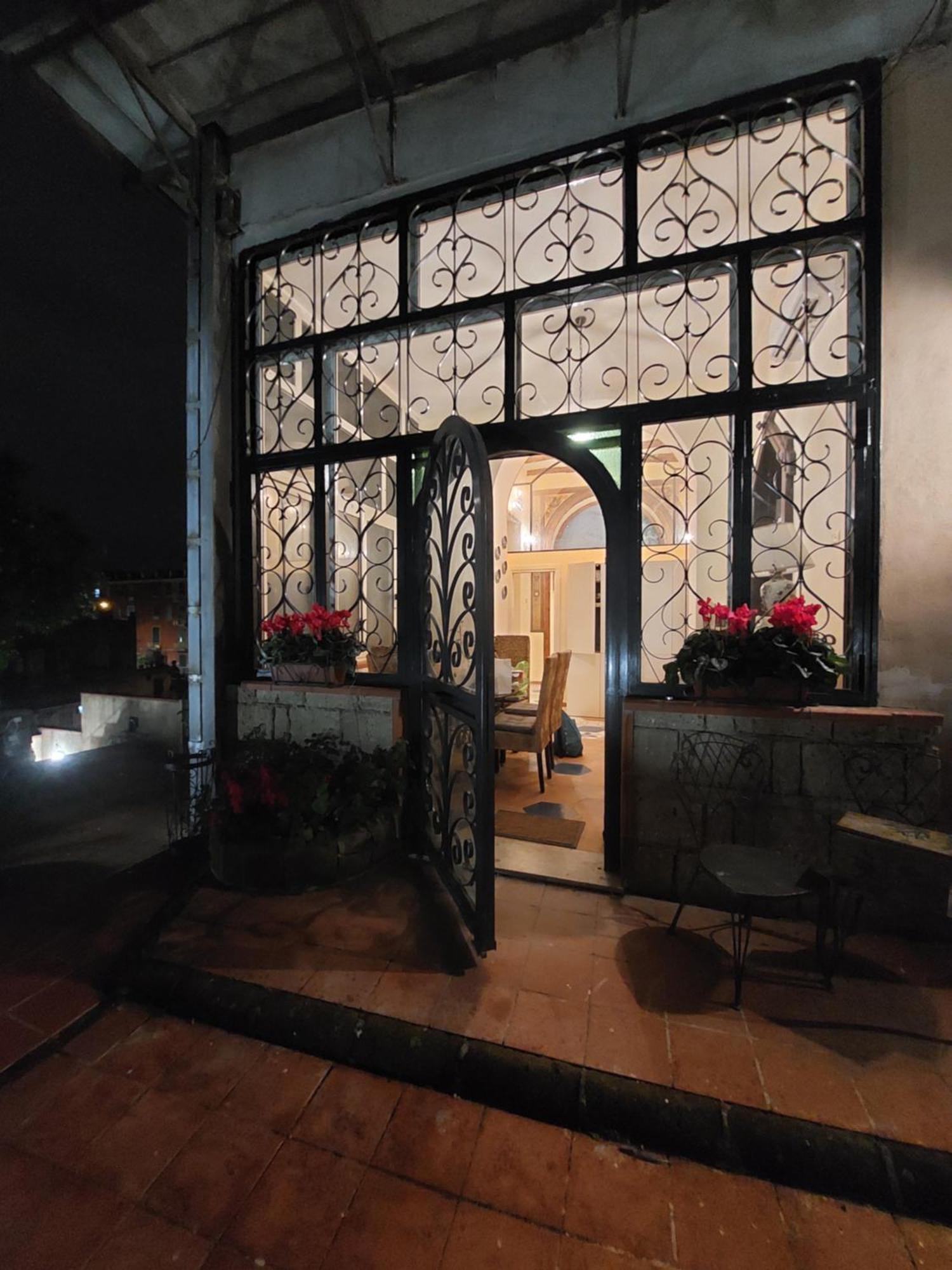 Villa Dimora Storica "Le Stanze Di Dioniso" à Naples Extérieur photo