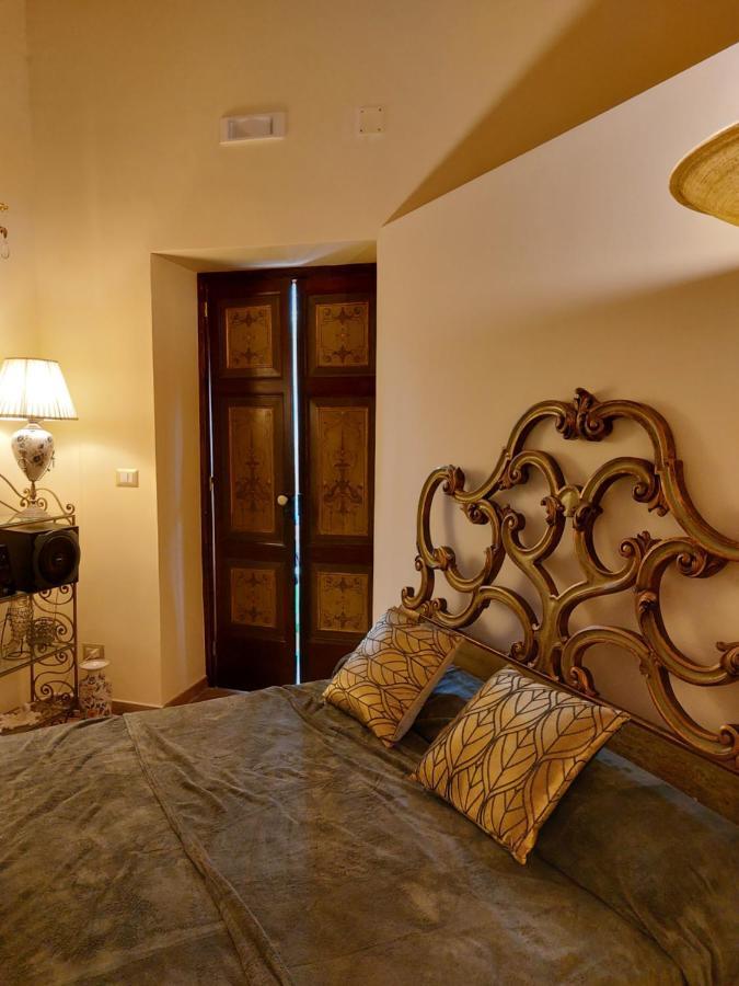 Villa Dimora Storica "Le Stanze Di Dioniso" à Naples Extérieur photo